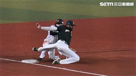12強日、澳戰，日本隊隊周東佑京7局下跑出神盜壘跑回追平分。（資料照。圖／記者王怡翔攝影）
