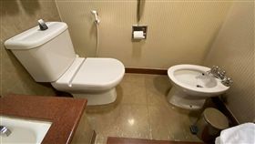 （１６：９）座浴桶,免治馬桶,洗手台,解答,網友（圖／翻攝自爆廢公社臉書）