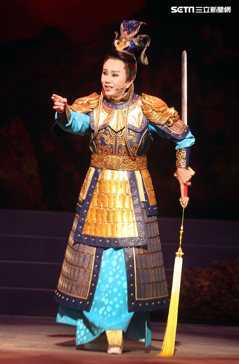 明華園戲劇總團「大河彈劍」國家戲劇院登場彩排。（記者邱榮吉/攝影）