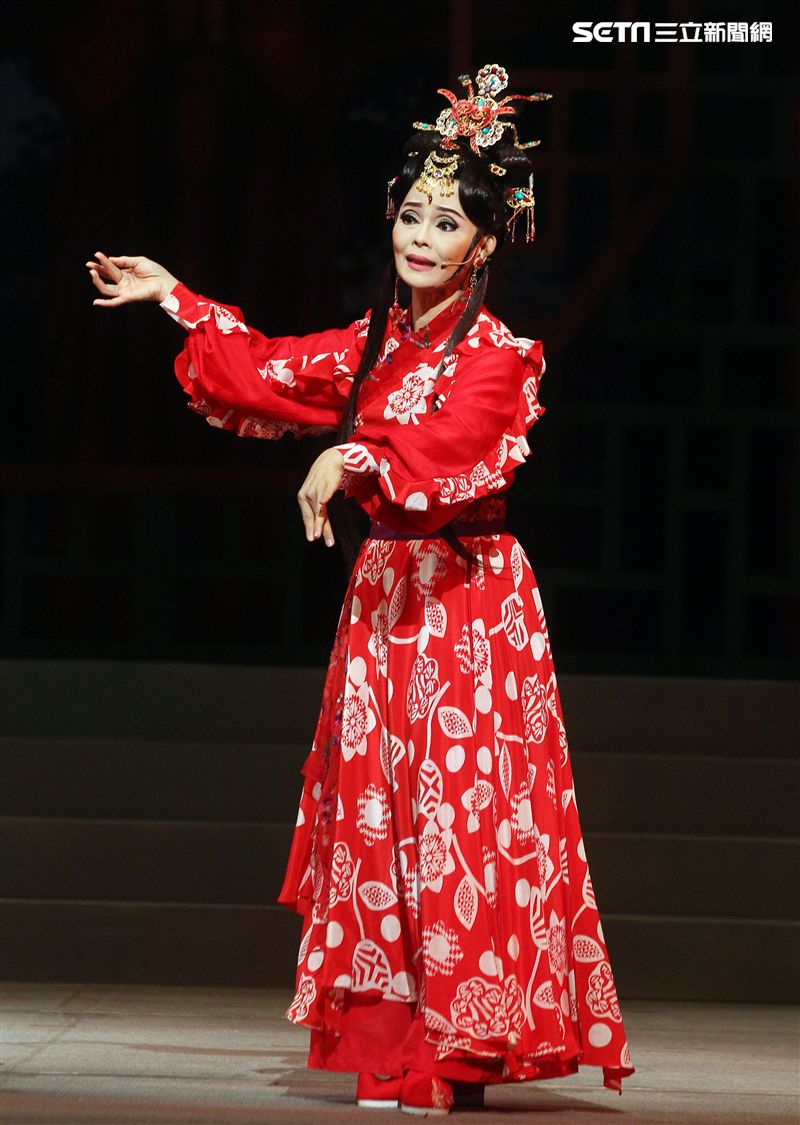 明華園戲劇總團「大河彈劍」國家戲劇院登場彩排。（記者邱榮吉/攝影）