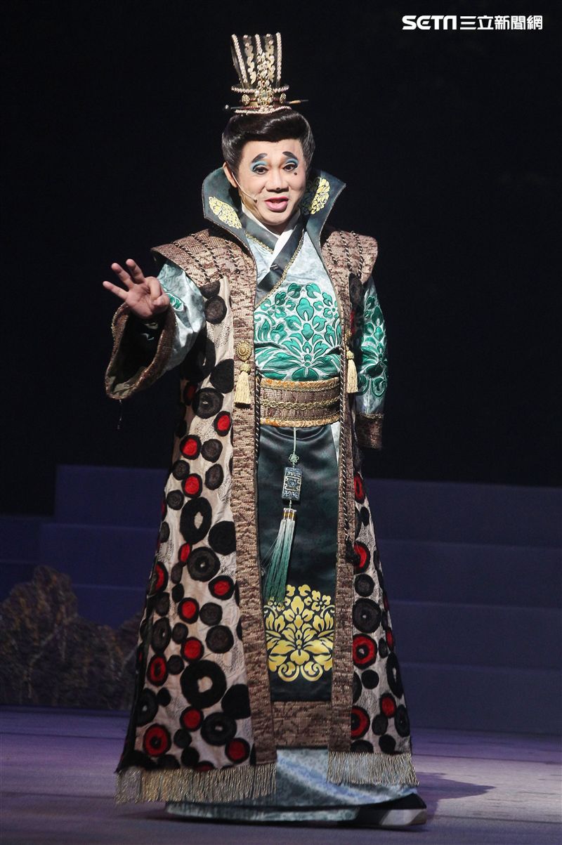 明華園戲劇總團「大河彈劍」國家戲劇院登場彩排。（記者邱榮吉/攝影）