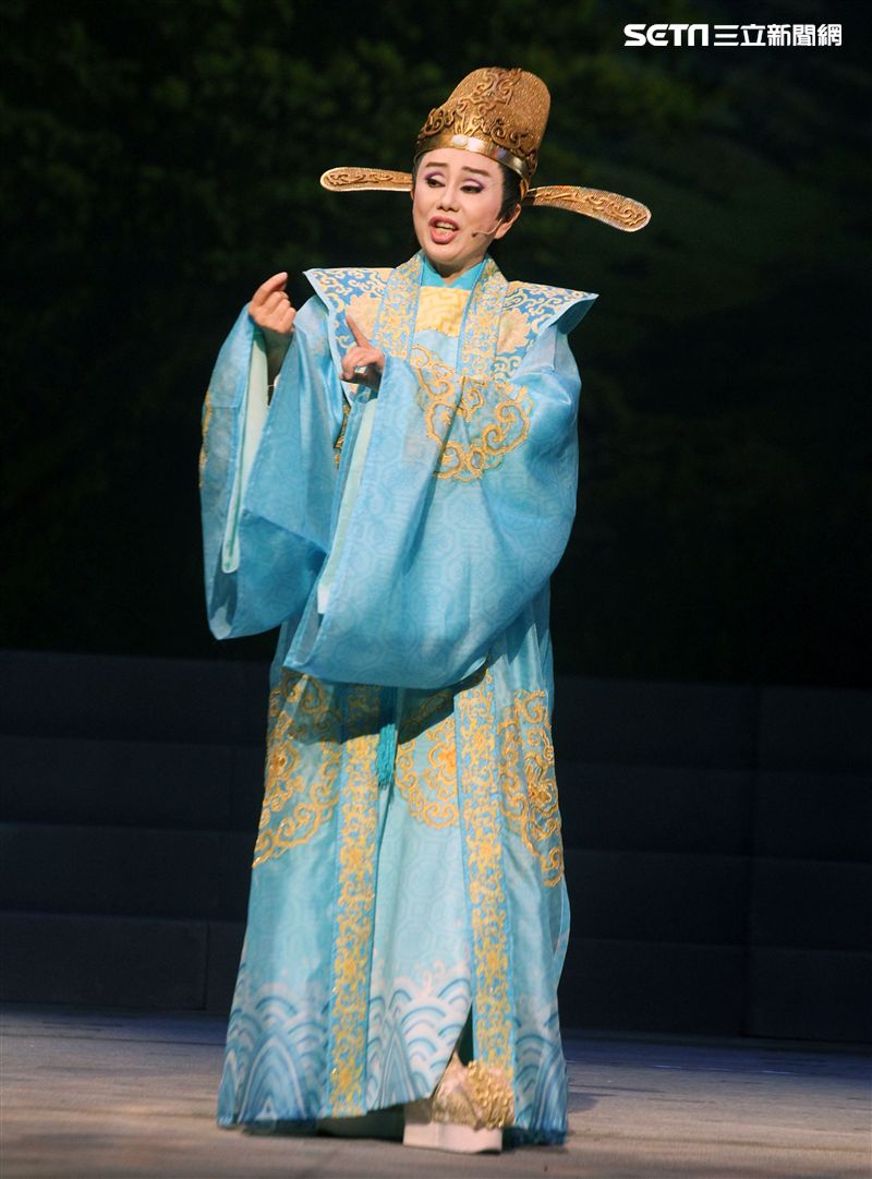 明華園戲劇總團「大河彈劍」國家戲劇院登場彩排。（記者邱榮吉/攝影）