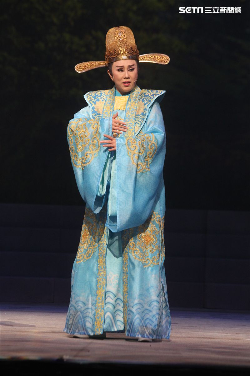 明華園戲劇總團「大河彈劍」國家戲劇院登場彩排。（記者邱榮吉/攝影）