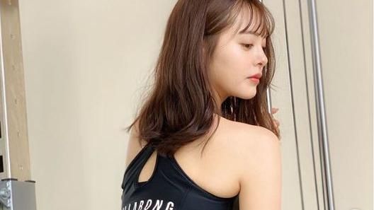 甜美女優健身秀蜜桃臀！粉絲嗨翻了