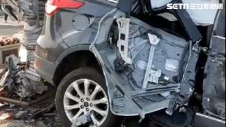 又是這輛護主神車！撞全毀駕駛無傷