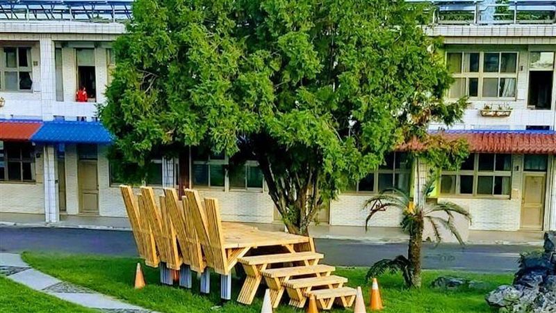 卑南國小閱讀夢公園　樹下休憩好愜意