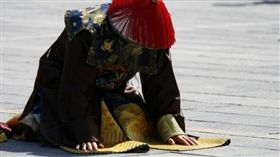 清朝,官員,禮儀,袖子　（圖／翻攝自每日頭條）