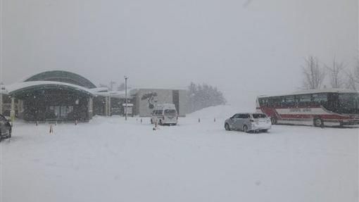北海道降雪創新低　札幌雪祭急調雪