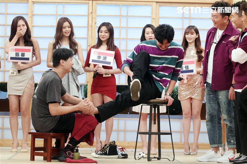 「國光幫幫忙之大哥是對的」改版記者會，主持人 庹宗康、張立東、風田。（記者邱榮吉/攝影）