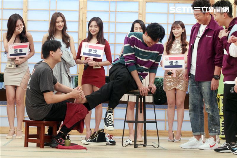 「國光幫幫忙之大哥是對的」改版記者會，主持人 庹宗康、張立東、風田。（記者邱榮吉/攝影）