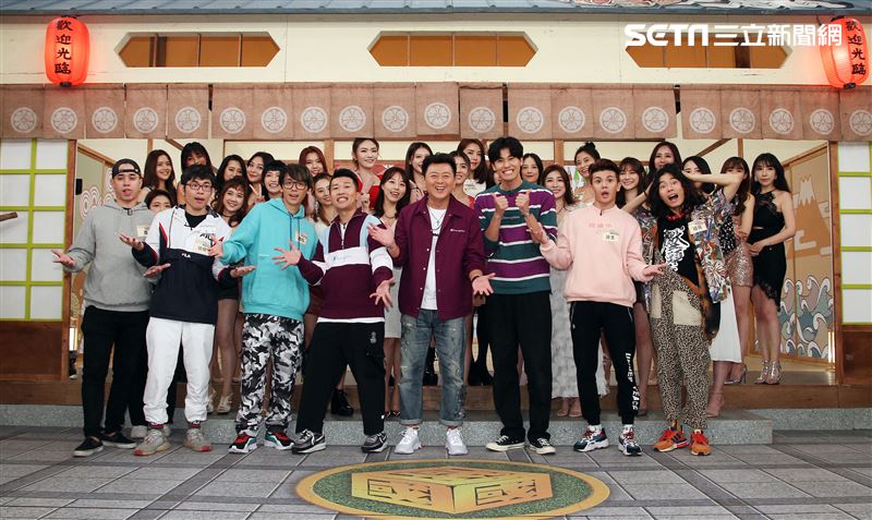 「國光幫幫忙之大哥是對的」改版記者會，主持人 庹宗康、張立東、風田。（記者邱榮吉/攝影）