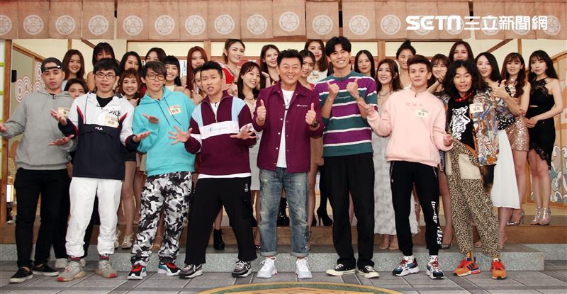 「國光幫幫忙之大哥是對的」改版記者會，主持人 庹宗康、張立東、風田。（記者邱榮吉/攝影）