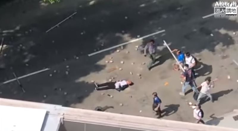 港鐵外爆衝突！7旬翁遭磚砸…不治亡
