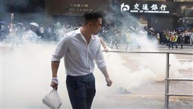 香港,反送中,港男,催淚彈,外賣（圖／翻攝自推特）
