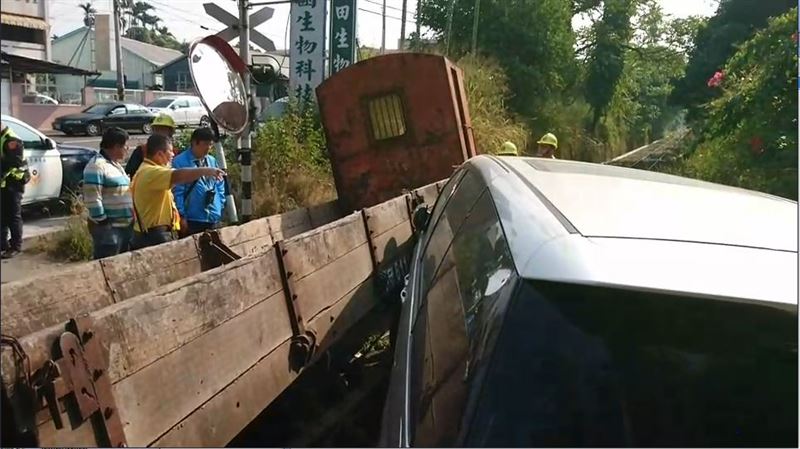 快訊／阿里山森鐵車禍　影響百名遊客