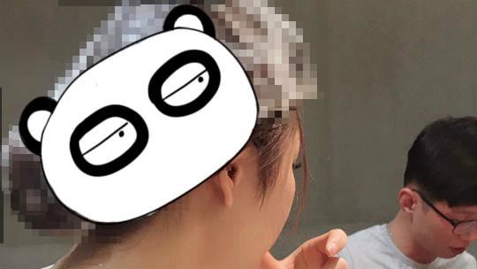 正妹「戴浴帽」吃燒烤　網：恥度破表