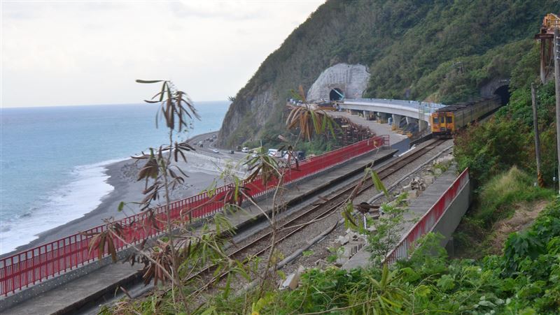 多良隧道更近海邊　最美車站將更美麗