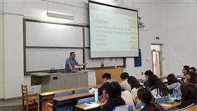 名家／草根（勿用）