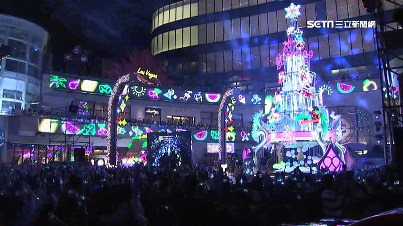 迎聖誕！愛・Sharing打造雪城