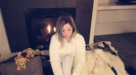 蕭亞軒深夜新增影片。(翻攝蕭亞軒臉書)