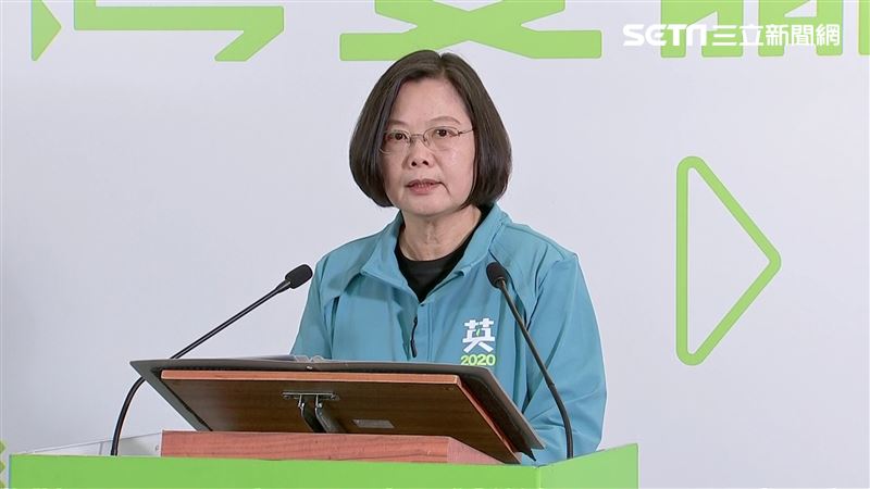 新／「英德配」成軍　小英反諷國民黨