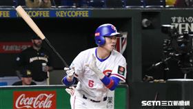 ▲12強王威晨適時安打。（資料圖／記者王怡翔攝影）