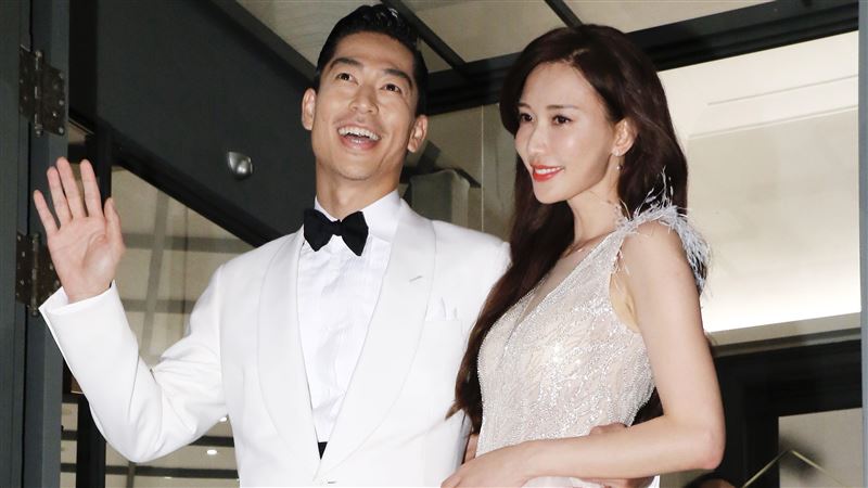 成國民姊夫！網虧志玲尪每張都笑很爽