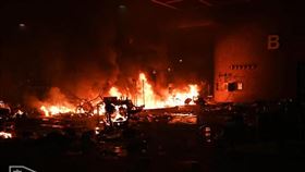 港警攻入香港理工大學（圖／翻攝自Stand News 立場新聞）