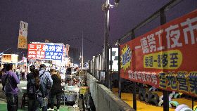 高雄一德夜市喬遷開張　