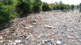 印尼西大魯河世界最髒