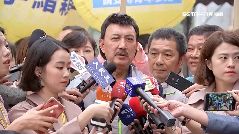 余天、李余典互嗆　柯志恩暗諷羅致政