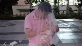 前世情人,餵奶,蚊帳,婚紗(洪小姐授權提供)