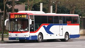 台北市,公車,靠站,機車,車禍