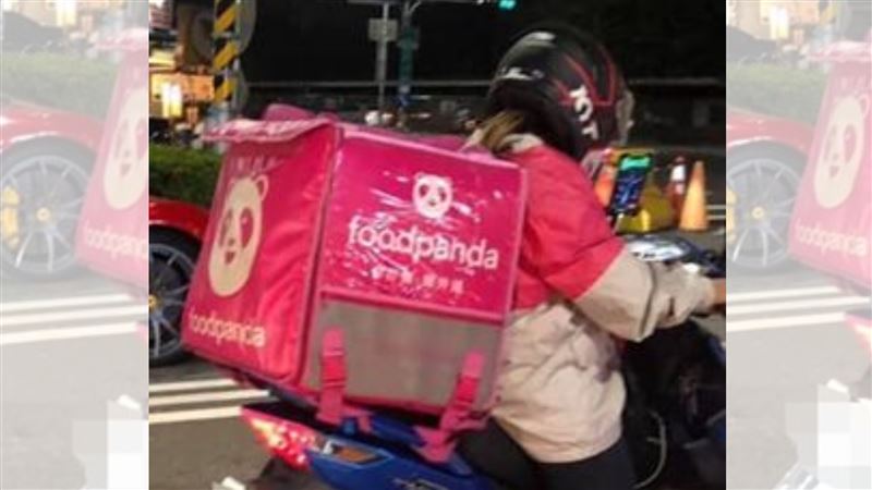 外送妹到暗巷！險遭「猛撲」嚇壞逃跑