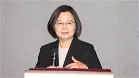 蔡總統出席美國商會會員大會（1）總統蔡英文19日應美國商會邀請，出席美國商會年度會員大會，並發表演說。中央社記者郭日曉攝  108年11月19日