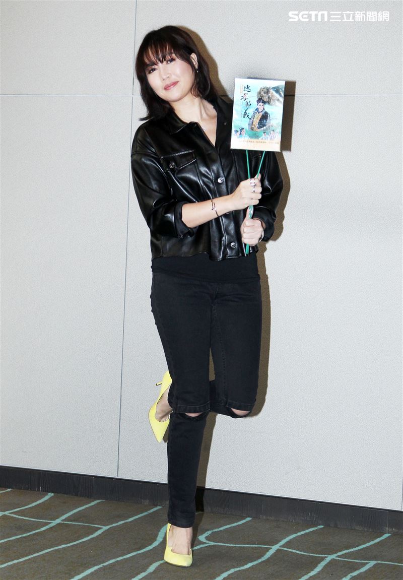 A-Lin坦言接到邀約演唱忠孝節義第三單元主題曲時相當驚訝。（記者邱榮吉/攝影）