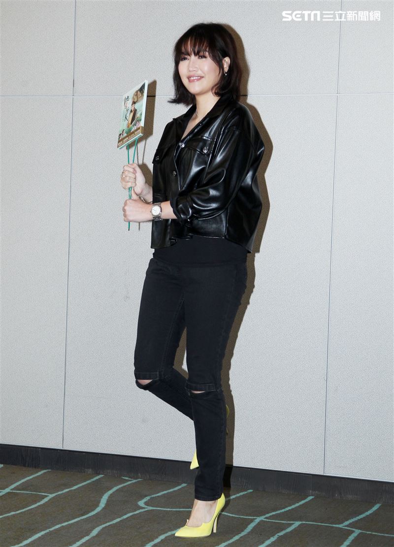 A-Lin坦言接到邀約演唱忠孝節義第三單元主題曲時相當驚訝。（記者邱榮吉/攝影）