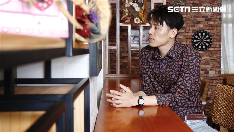 老爸成頭號黑粉！邱志宇反而闖出名號