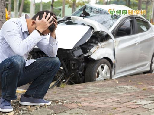 癲癇發作釀車禍 醫籲患者要服藥