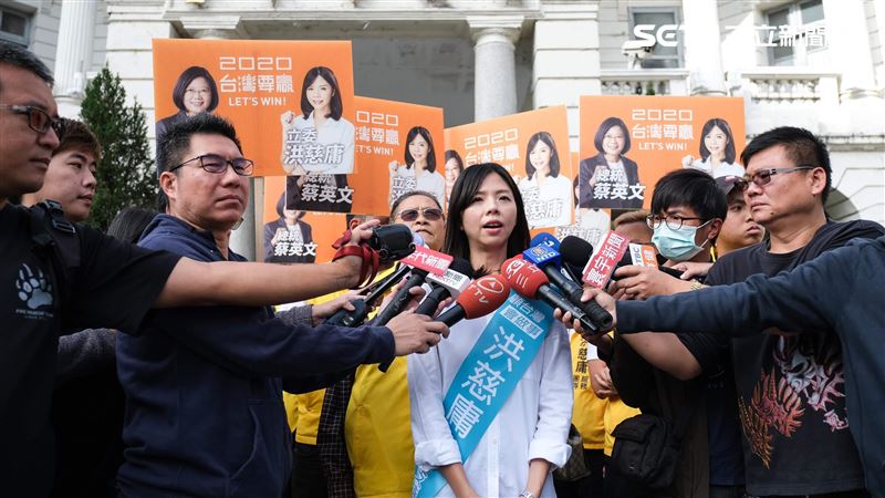 洪楊之爭！巧！狹路相逢兩爸先對決
