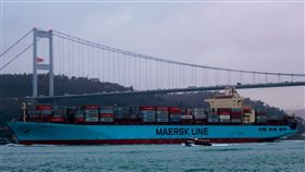 荷蘭駛往英國貨船 驚見25偷渡客躲冷凍貨櫃
（圖／翻攝自推特@YorukIsik）