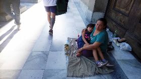 聯合國報告：阿根廷一半兒童青少年處貧