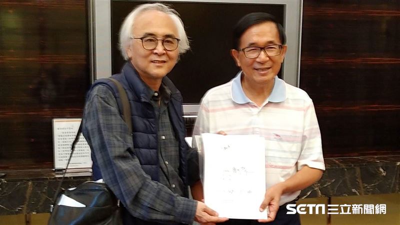 阿扁服刑卻列不分區　宅神點評網狂推