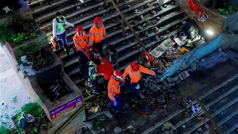 港理大烽火連天　校內仍有百人拒自首