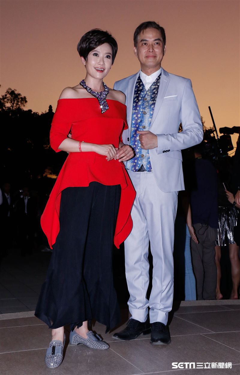 寇乃馨及林建寰參加林志玲和AKIRA世紀婚禮。（圖／記者林聖凱攝影）