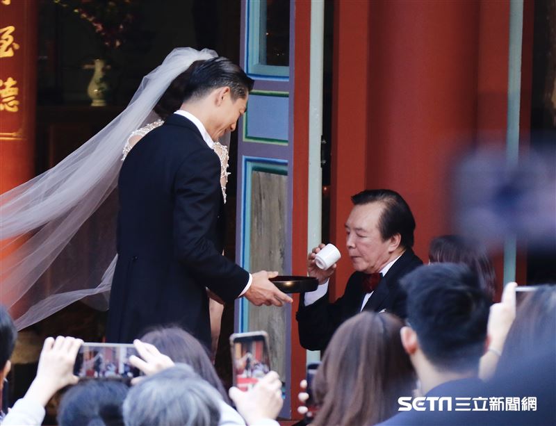 林志玲和AKIRA世紀婚禮。（圖／記者林聖凱攝影）