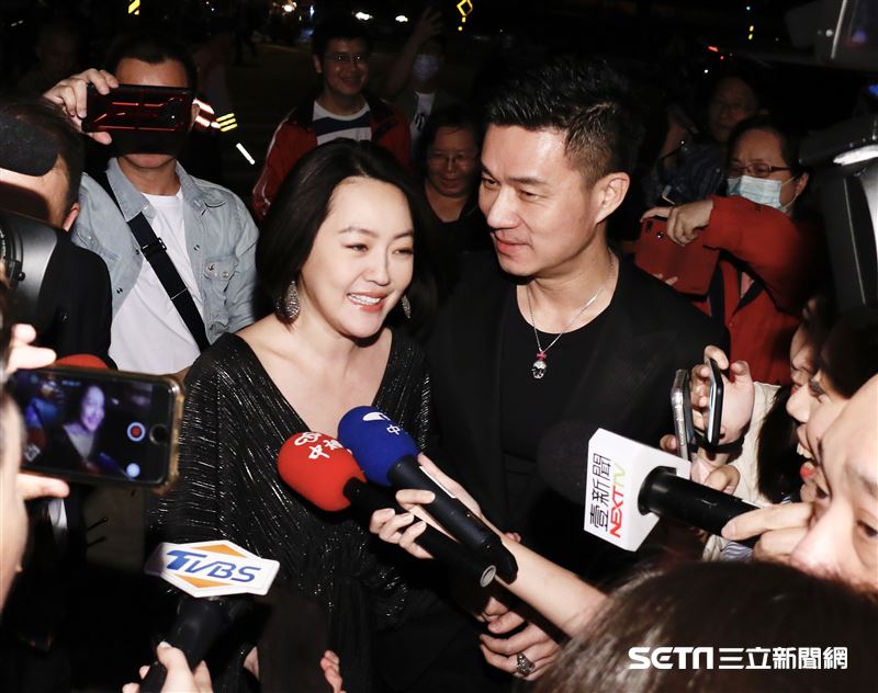 小S夫婦參加林志玲和AKIRA世紀婚禮。（圖／記者林聖凱攝影）