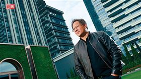 輝達要從晶片廠跨界成為軟體商，分析師看好執行長黃仁勳的轉型大計，紛紛上調目標價。(攝影者．商周楊文財)