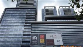 台商回歸撐不住，西華富邦再傳降價賣，持有四年轉售，賠掉5台賓士（圖／資料照）