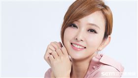 (山人整合創新 提供)愛紗轉戰YouTube平台開節目愛紗愛亂玩探討台日文化差異